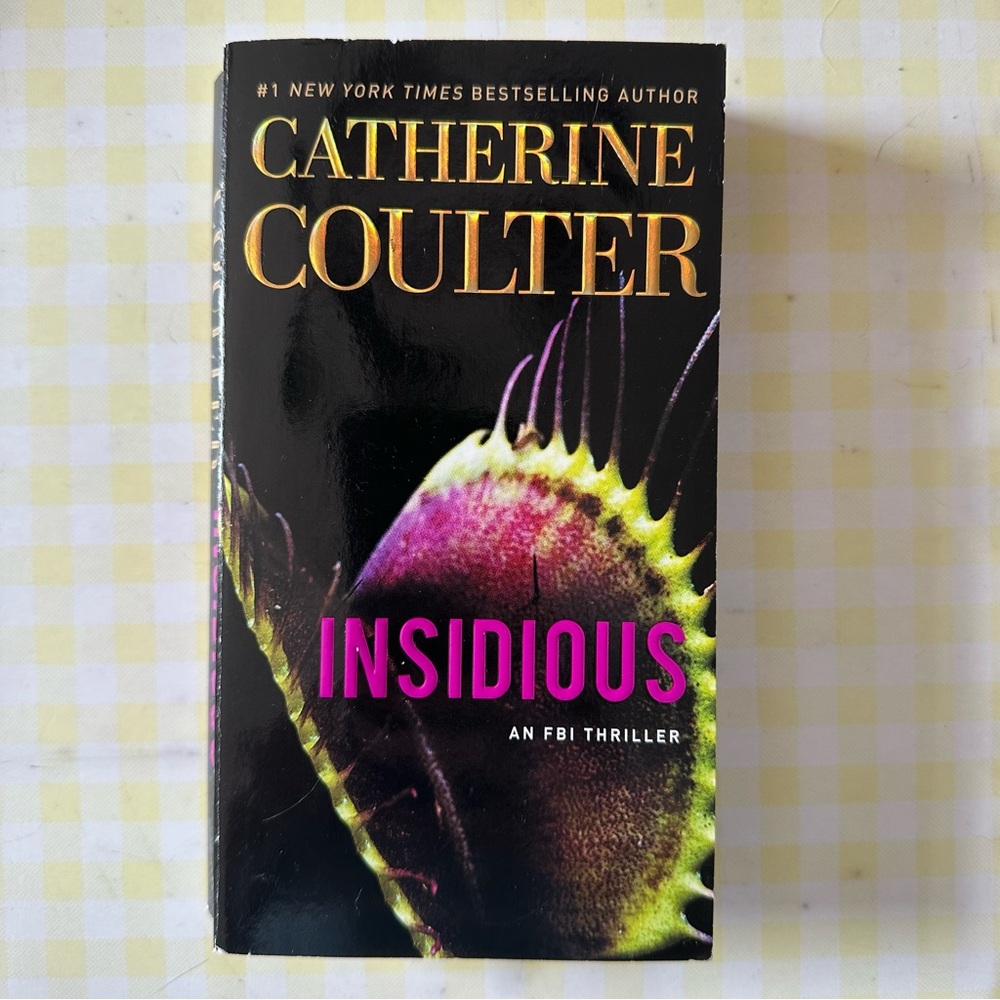 Catherine Coulter 'Insidious' Paperback Book